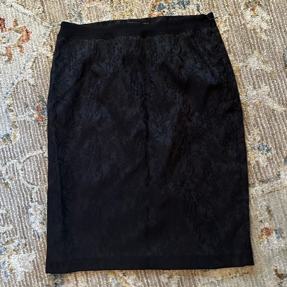 Dana Buchman Black Pencil Skirt Knee-Length